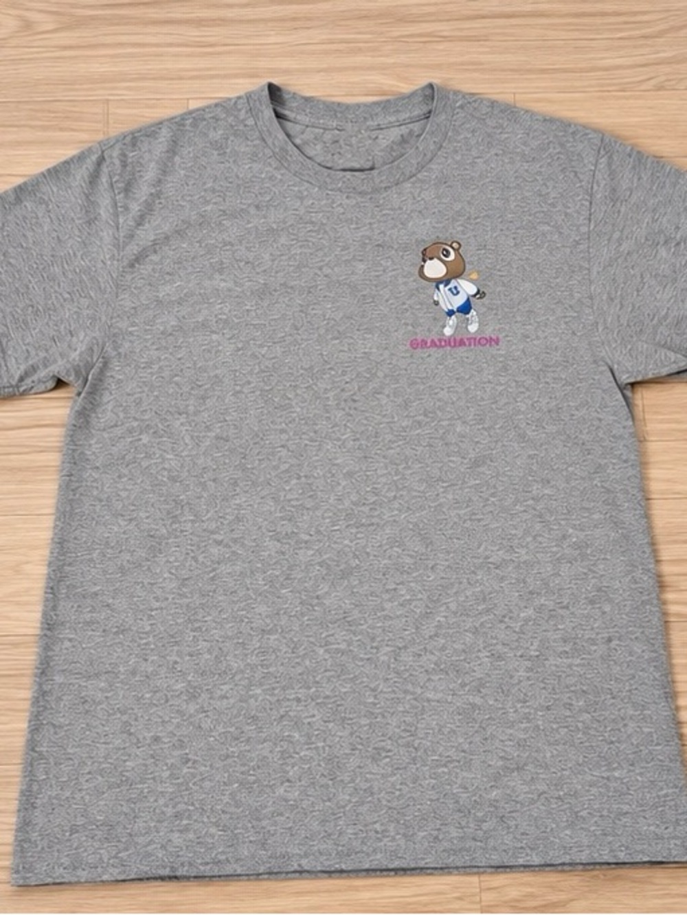Kanye West Graduation Bear Gray Graphic Tee Men’s Medium